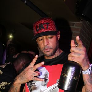 Exclusif - Le rappeur Booba en concert pour la promotion de son D.U.C Whisky au Hobo club à Paris, France, le 22 octobre 2017. © Phiilippe Baldini/Bestimage