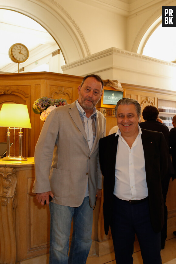 Jean Reno et Christian Clavier - Personnalités à l'hôtel Intercontinental Carlton lors du 68ème festival international du film de Cannes. Le 16 mai 2015.