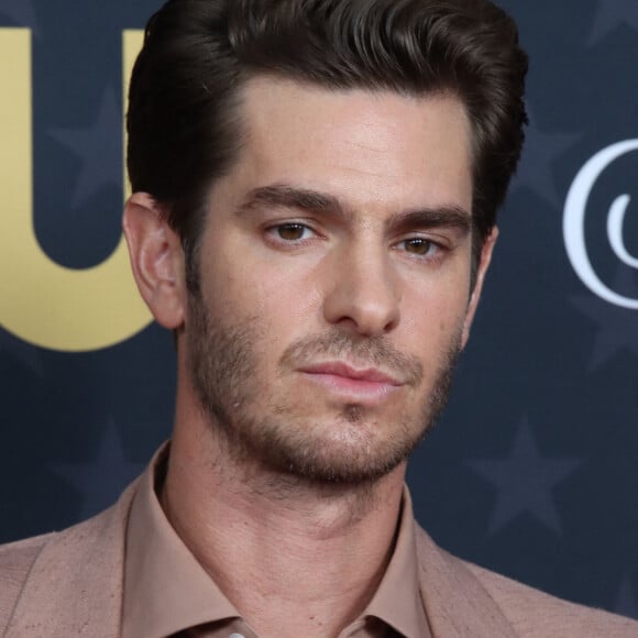 Andrew Garfield au photocall de la 28ème cérémonie des "Critics' Choice Awards" à Los Angeles, le 15 janvier 2023. © Prensa Internacional via Zuma Press/Bestimage 