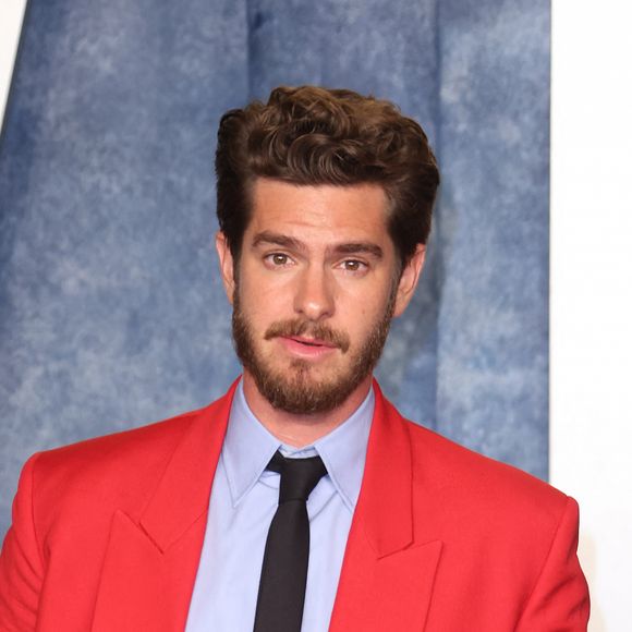Andrew Garfield au photocall de la soirée "Vanity Fair" lors de la 95ème édition de la cérémonie des Oscars à Los Angeles, le 12 mars 2023. 