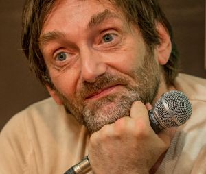 Pierre Palmade en dédicace pour la sortie de son livre "Dites à mon père que je suis célébre" au furet du Nord de Lille le 22 mai 2019. © Stéphane Vansteenkiste/Bestimage