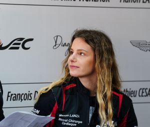 Même si le harcèlement subi par la pilote a engendré quantité de réactions indignées sur Twitter : "Si vous refusez de voir la misogynie dans le harcèlement que reçoit Manon ça ne veut pas dire que ce n'en est pas. Vous oubliez qu'elle a été emmenée à l'hôpital" 

Exclusif - Manon Lanza (pour l'association Mécénat Chirurgie Cardiaque) lors de la 4ème édition du challenge automobile caritatif "Talon Piste" sur le circuit Bugatti au Mans le 19 mars 2023. Après 3 ans de succès, plus de 50 000 euros de dons reversés aux associations... le célèbre challenge automobile caritatifféminin est revenu pour une fantastique 4ème édition au Mans. © Anne-Sophie Guebey / Bestimage