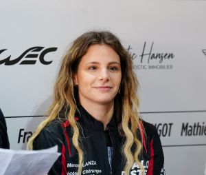 Exclusif - Manon Lanza (pour l'association Mécénat Chirurgie Cardiaque) lors de la 4ème édition du challenge automobile caritatif “Talon Piste” sur le circuit Bugatti au Mans le 19 mars 2023. Après 3 ans de succès, plus de 50 000 euros de dons reversés aux associations... le célèbre challenge automobile caritatif féminin est revenu pour une fantastique 4ème édition au Mans.  © Anne-Sophie Guebey / Bestimage