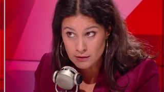 "Pourquoi je vous croirais aujourd'hui ?" : Apolline de Malherbe accuse Gérald Darmanin d'avoir menti sur les migrants, le ton monte sur BFMTV
