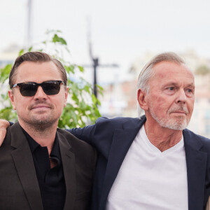 Leonardo DiCaprio, Jean-Pierre Vincent et Martin Scorsese au photocall du film "Killers Of The Flower Moon" lors du 76ème Festival International du Film de Cannes, au Palais des Festivals à Cannes, France, le 21 mai 2023. © Jacovides-Moreau/Bestimage