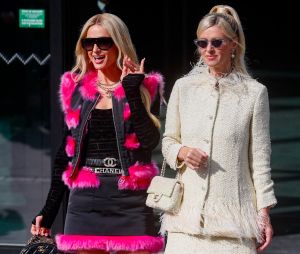 Paris Hilton et sa soeur Nicky Hilton Rothschild à la sortie du défilé de mode prêt-à-porter Chanel Printemps/été 2024 lors de la Fashion Week de Paris (PFW), au Grand Palais Éphémère Place Joffre, à Paris, France, le 3 octobre 2023. © Christophe Clovis/Bestimage