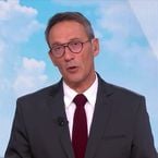 "Va te faire enc*ler" : Julien Courbet insulté en direct par un garagiste ! L'animateur hallucine dans Ça peut vous arriver