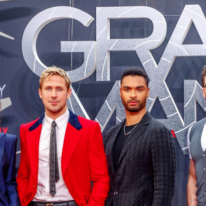 Ana de Armas, Ryan Gosling,  Chris Evans, Rege-Jean Page à la première du film "The Gray Man" à Berlin, le 18 juillet 2022.