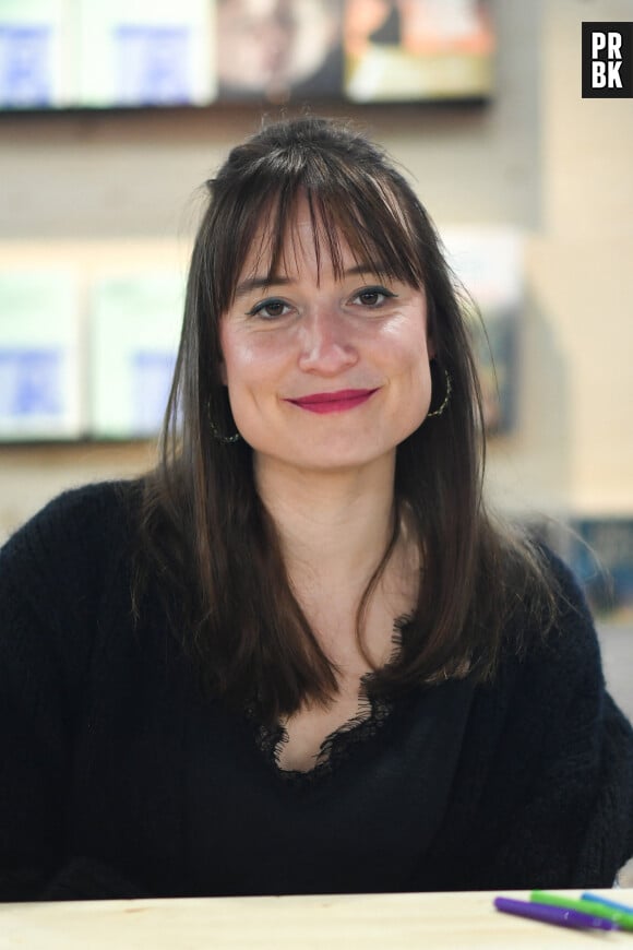 Pourquoi Mélissa Da Costa est-elle la femme la plus lue de France ?
Melissa Da Costa au Festival du Livre de Paris 2023 au Grand Palais Éphémère le 23 avril 2023. © Lionel Urman / Panoramic / Bestimage 