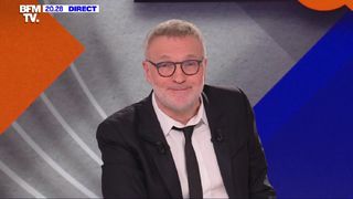 Gros malaise dans Les Grosses Têtes de Laurent Ruquier : une auditrice fait la boulette de l'année et complimente une radio concurrente