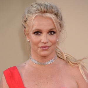 Seulement, elle vient de s'excuser de "certaines choses qu'elle a écrites".
Britney Spears et son compagnon Sam Asghari à la première de Once Upon a Time in Hollywood à Los Angeles, le 22 juillet 2019