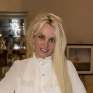 Britney Spears en look écolière sur Instagram


