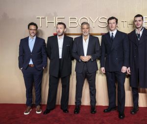 Grant Heslov, Joel Edgerton, George Clooney, Callum Turner, Bruce Herbelin-Earle à Londres pour la projection de "The Boys In The Boat"


