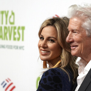 Richard Gere et sa femme Alejandra Silva - Photocall du gala de bienfaisance "Red Supper Club" au Cipriani à New York. Le 27 avril 2022.