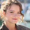 Axelle Dodier au photocall de la série "Ici tout commence" lors de la 24ème édition du Festival de la Fiction TV de La Rochelle, France, le 17 septembre 2022. © Patrick Bernard/Bestimage