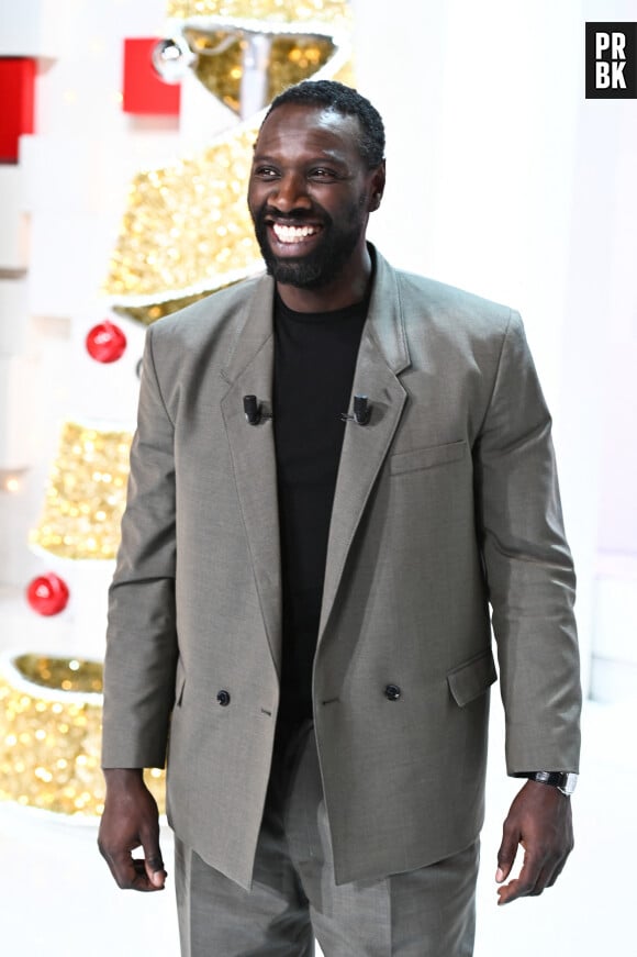 Exclusif - Omar Sy à l'enregistrement de l'émission "Vivement dimanche" diffusée sur France 3 le 18 décembre 2022. © Guillaume Gaffiot / Bestimage