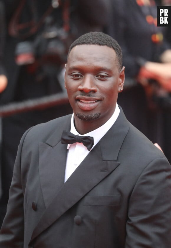 Omar Sy - Montée des marches du film « Top Gun : Maverick » lors du 75ème Festival International du Film de Cannes. Le 18 mai 2022 © Dominique Jacovides / Bestimage