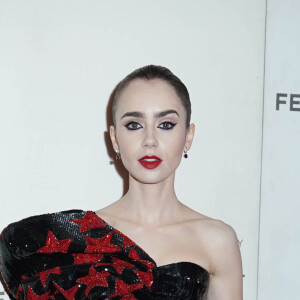 Lily Collins à la première du film "Extremely Wicked, Shockingly Evil and Vile" à New York.