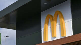 C'est une révolution dans le fast-food en France, McDonald's présente ses Nuggets végétariens... au même goût que le poulet