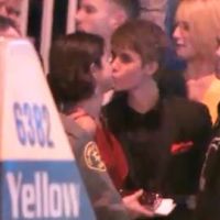 Selena Gomez et Justin Bieber ... nouvelles photos d&#039;eux en train de s&#039;embrasser