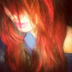 Debby Ryan a les cheveux ... rouge comme Demi Lovato (PHOTO)