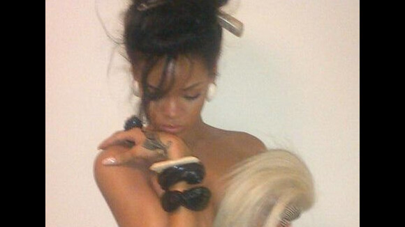 Rihanna : Ses 10 Twitpics les plus sexy ... "trash trash trash" ? (PHOTOS)