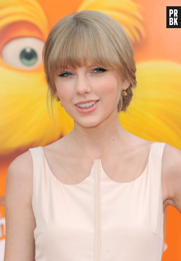 Taylor Swift succède à, Justin Timberlake, gagnant du "Big Help Award" en 2011