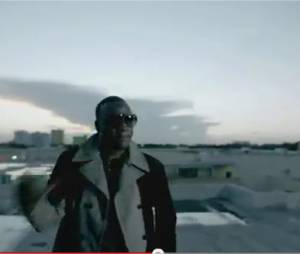 Akon voilà comment on a plus l'habitude de le voir !