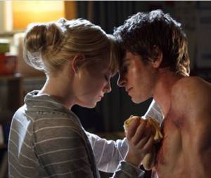 Emma Stone et Andrew Garfield très proche dans The Amazing Spider-Man