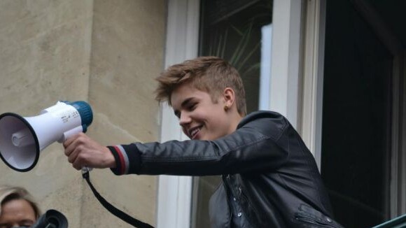 Justin Bieber à Paris : Universal, NMT... Benjy Drew vous fait revivre 24h de folie !