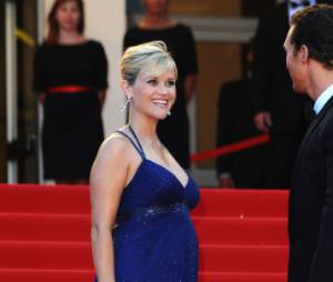 Reese Witherspoon enceinte sur le tapis rouge