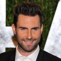 Maroon 5 : Adam Levine joue les boxeurs dans le clip de One More Night