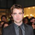 Robert Pattinson noie son chagrin dans l'alcool