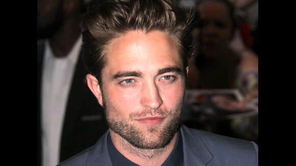 Robert Pattinson : pas question de parler de Kristen Stewart ! (VIDEO)