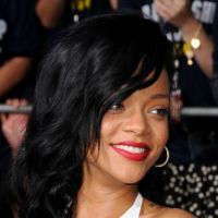 Rihanna VS Karrueche Tran : la guerre continue pour décrocher le coeur de Chris Brown ! (PHOTOS)