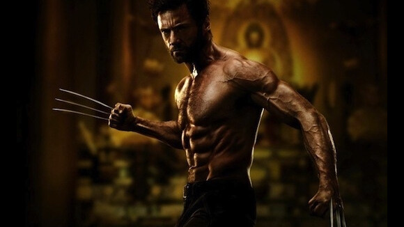 The Wolverine : Hugh Jackman sort ses muscles et ses griffes ! Grrrrr (PHOTO)