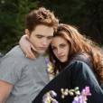 Edward et Bella dans la clairière
