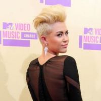 Miley Cyrus : une porn star pour son clip Decisions !