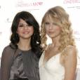 Selena Gomez et Taylor Swift gardent contact grâce aux textos