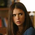 Pendant que Nina s'amuse, Elena vit des moments compliqués
