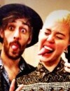 Miley Cyrus continue de nous poster des photos sur Twitter