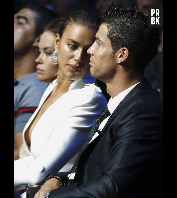 Cristiano Ronaldo n'aime pas que l'on mate Irina Shayk !