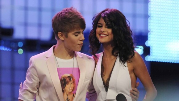 Selena Gomez : Justin Bieber l'oublie avec Barbara Palvin ?