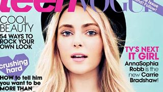 The Carrie Diaries : AnnaSophia Robb ne se fait jamais draguer !