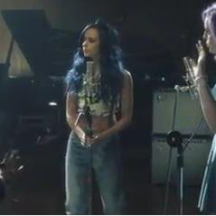 Little Mix : Change your life, le clip girly