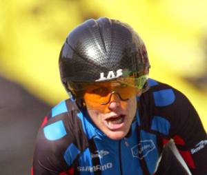Lance Armstrong, de héros à zéro