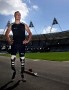  Oscar Pistorius, premier athlète paralympique à avoir participé aux JO en 2012, est sous le choc. 
  