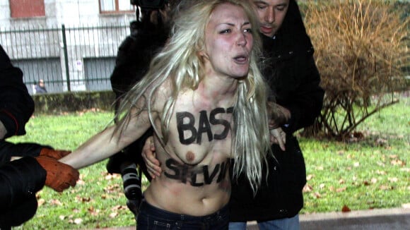 Silvio Berlusconi : des seins nus pour protester contre il Cavaliere