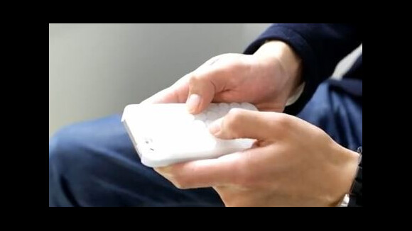 iPhone : une coque en papier bulle à éclater à l'infini !