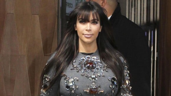 Kim Kardashian enceinte et copiée par ses soeurs : Kourtney mère porteuse pour Khloe ?